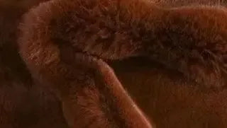 Couverture Matelassée Marron Élégance