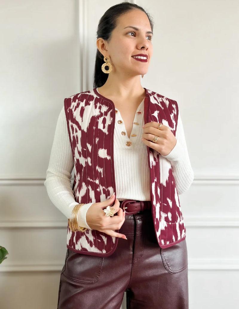 Gilet Matelassé Sans Manche Écarlate à Motifs Adobe
