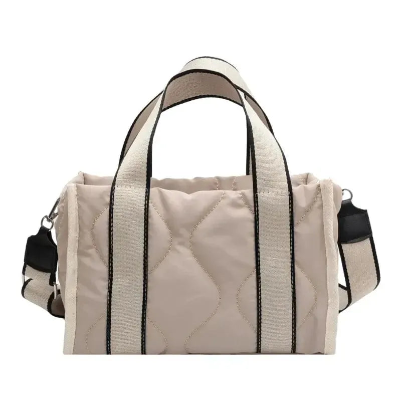 Sac à main matelassé en beige-crème avec bandoulière élégante