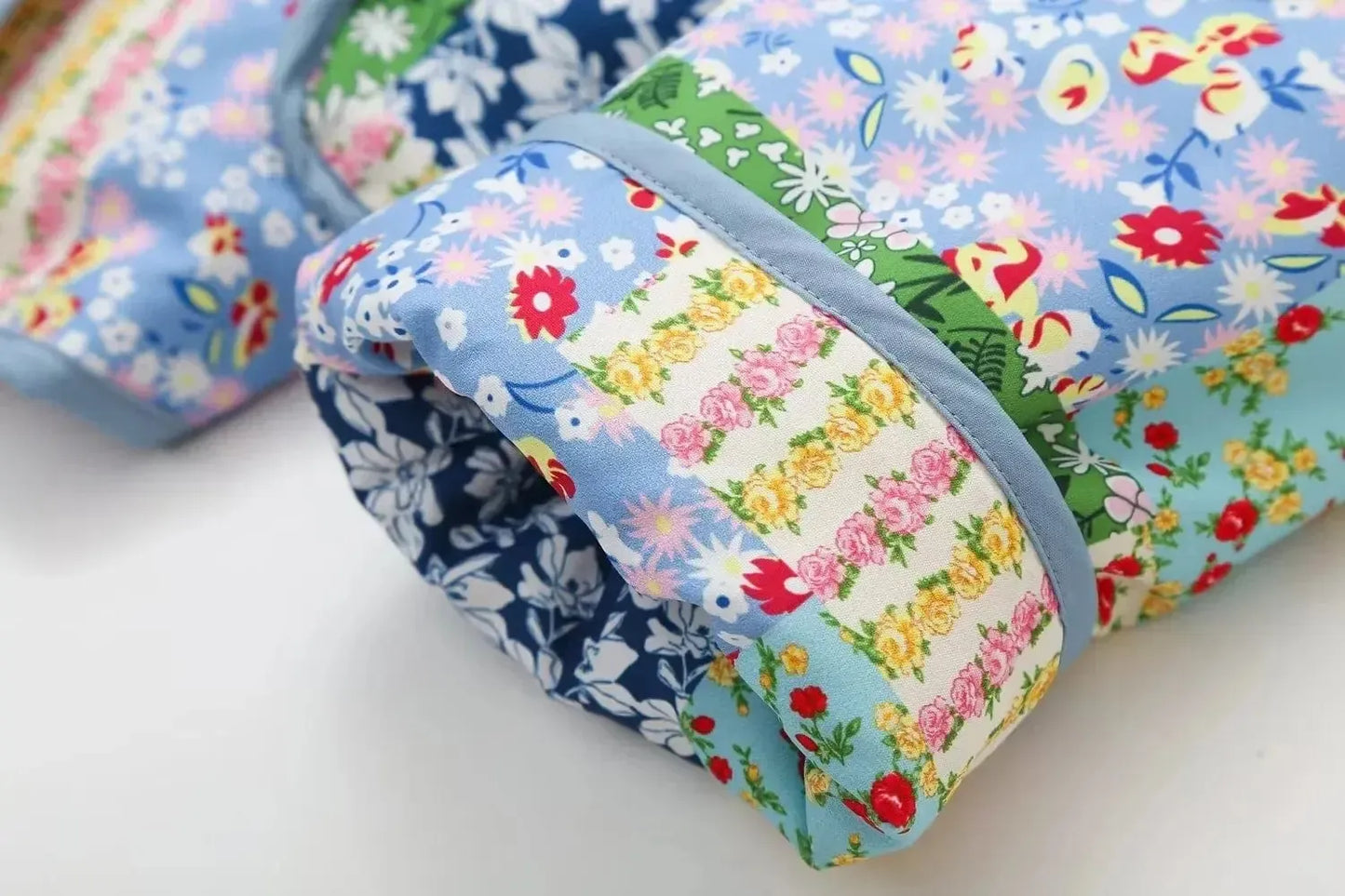 Veste Matelassée Fleurie en Patchwork Éclatant