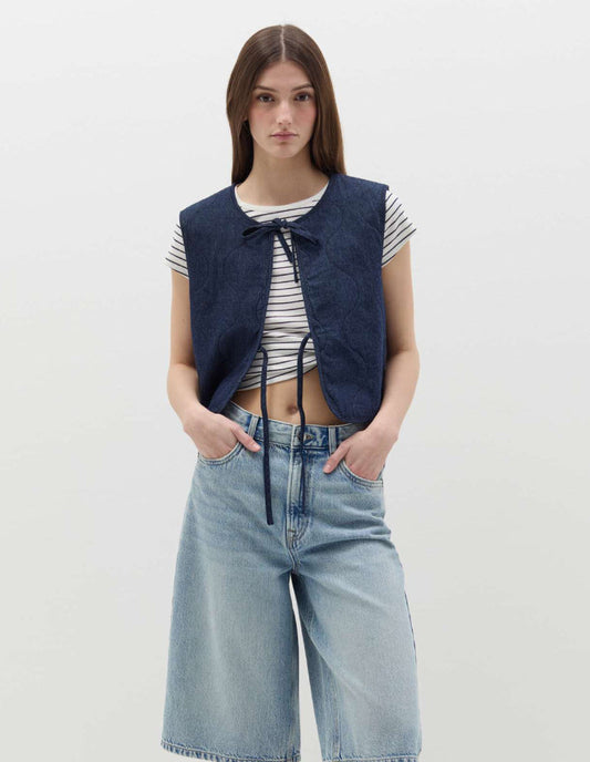 Gilet Matelassé Femme Sans Manches en Bleu Marine Élégant