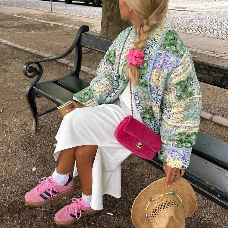 Veste Matelassée Fleurie en Patchwork Éclatant