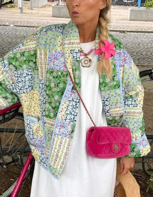 Veste Matelassée Fleurie en Patchwork Éclatant